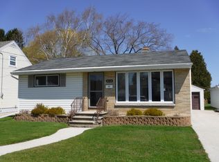 2112 35th St, Two Rivers, WI 54241