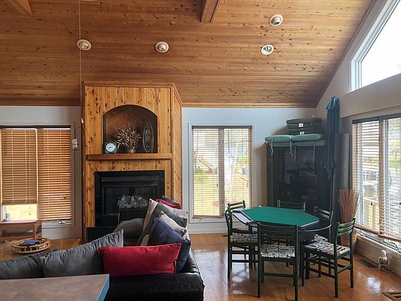 2nd image of 104 Freeman Dr
