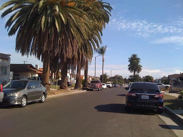 2nd image of 1645 W 70th St