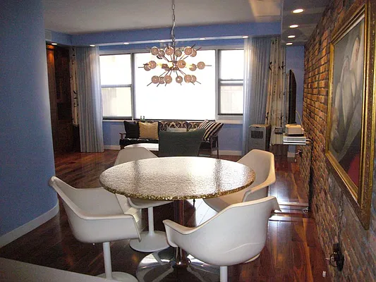 Sold by Barshay Brokerage | media 9