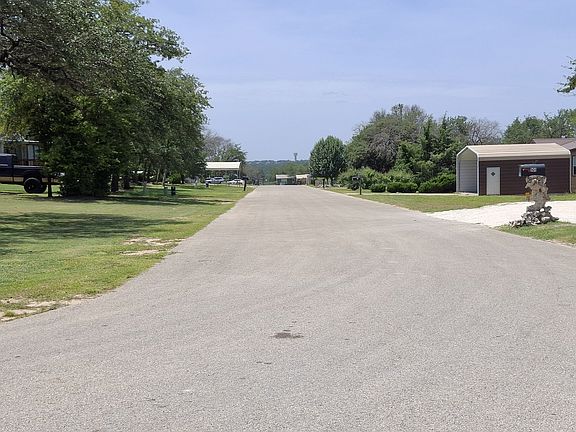 5th image of 105 Jordan Dr