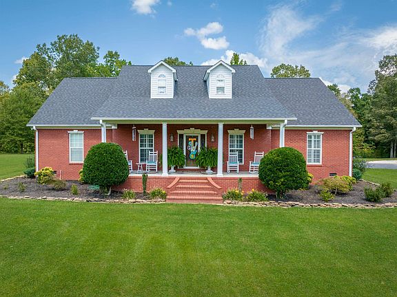 3rd image of 230 Leeburn Harris Ln