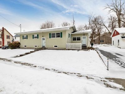 7 Sawyer Street, Saint Albans, VT, 05478