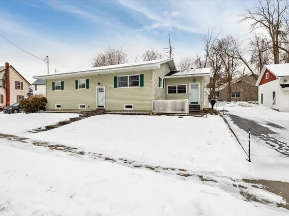 7 Sawyer Street, St. Albans City, VT 05478