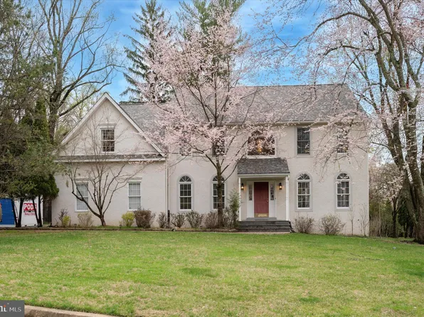 15 Christine Ln, Media, PA 19063