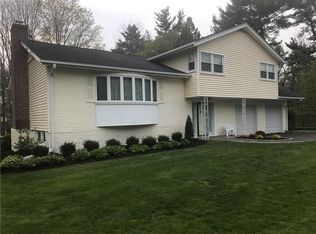 1083 Weaver St, New Rochelle, NY 10804