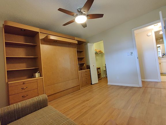 4th image of 3751 Environ Blvd