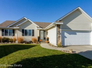 1915 NW Prairie Lakes Ct, Ankeny, IA 50023