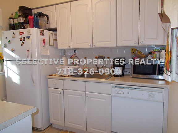 3rd image of 562 Village Dr