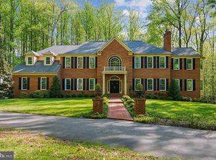 6601 Rutledge Dr, Fairfax Station, VA 22039