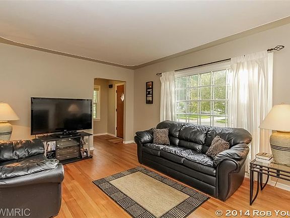 2nd image of 1446 Colorado Ave SE