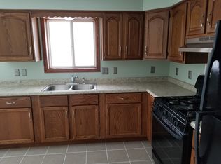 606 3rd St, Armstrong, IA 50514