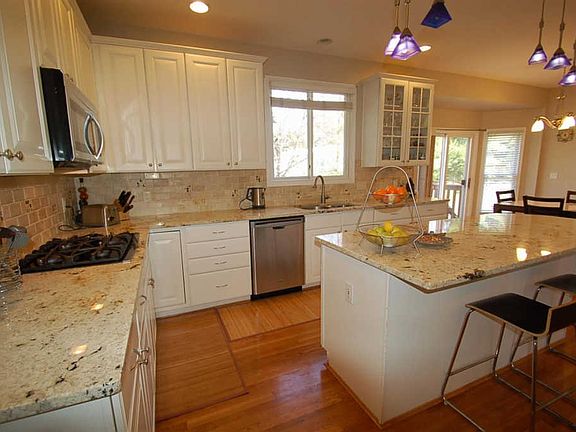 5th image of 6572 Estate Ln