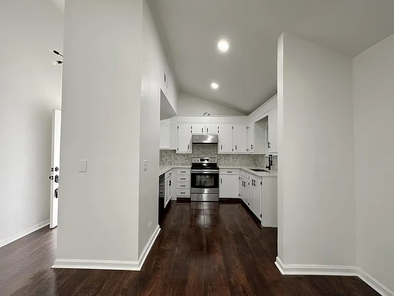 219 Pebble Creek Rd — Photo 5