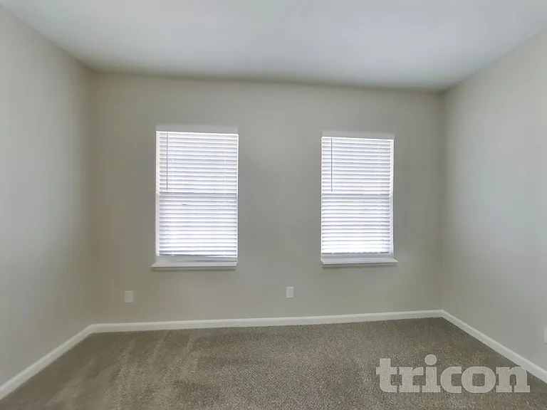 2320 Hanover Rd — Photo 21