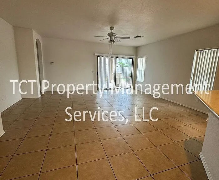 12859 W Sells Dr — Photo 5
