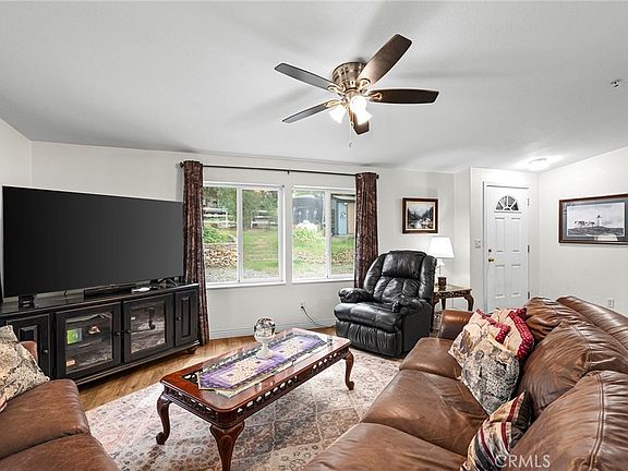 4th image of 635 Circle Dr
