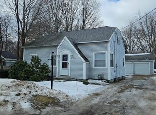 1552 Garloch Dr, Erie, PA 16505