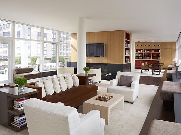 4th image of 200 E 66th St #D2/02
