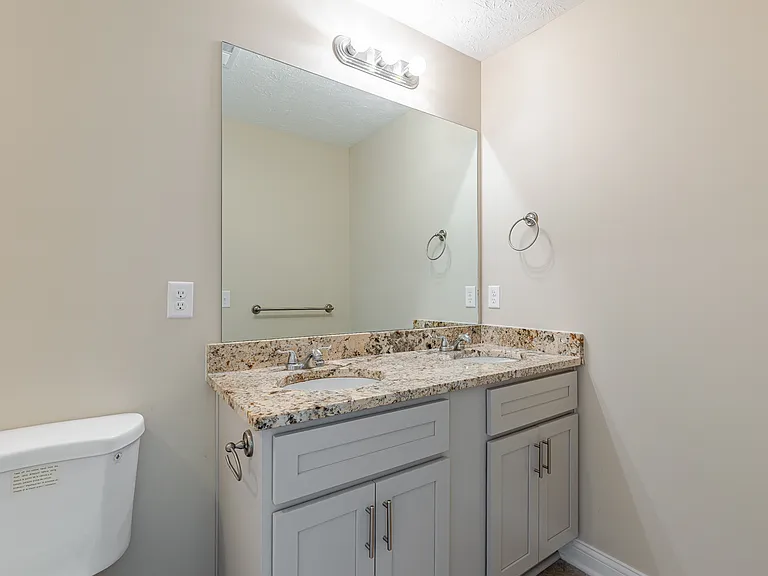 305 Breckinridge Cir — Photo 34