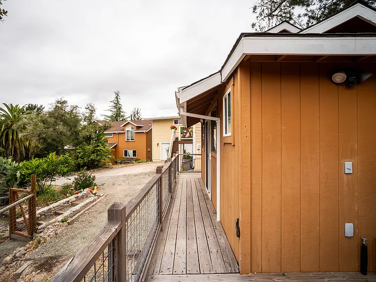 3220 Wood Valley Rd — Photo 10