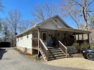 528 Bocon Ln, Hiawassee, GA 30546