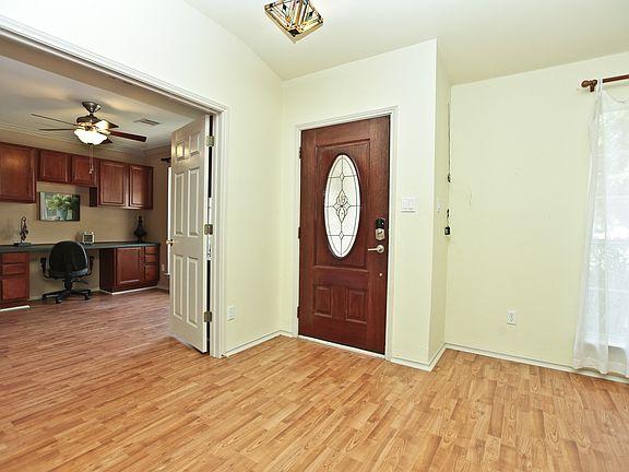 5th image of 3313 Rod Carew Dr