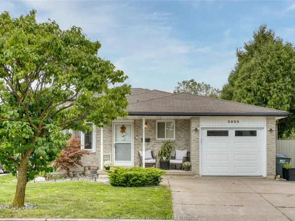 2920 Robillard Cres, Windsor, ON N8W 5L2