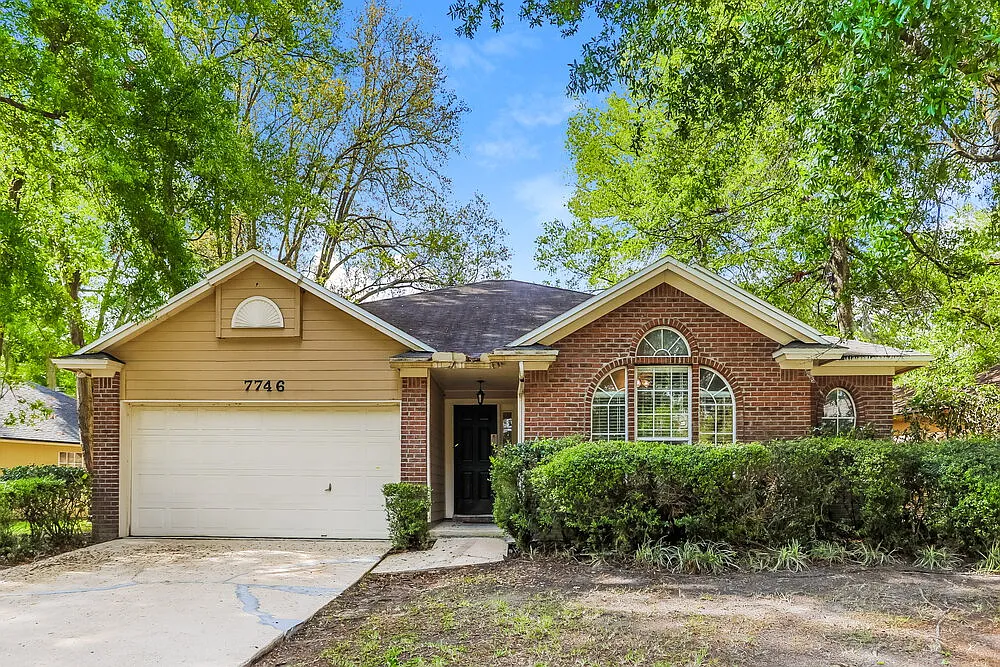 3 bed, 2.0 bath, 1839 sqft, $1,975 — Photo 1