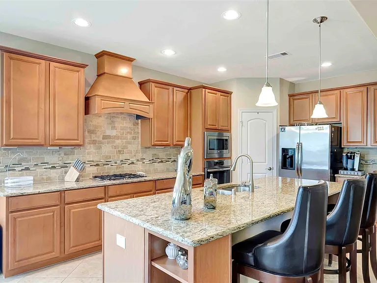 39 E Wading Pond Cir — Photo 18