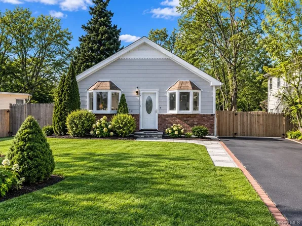 158 William Floyd Parkway, Shirley, NY 11967
