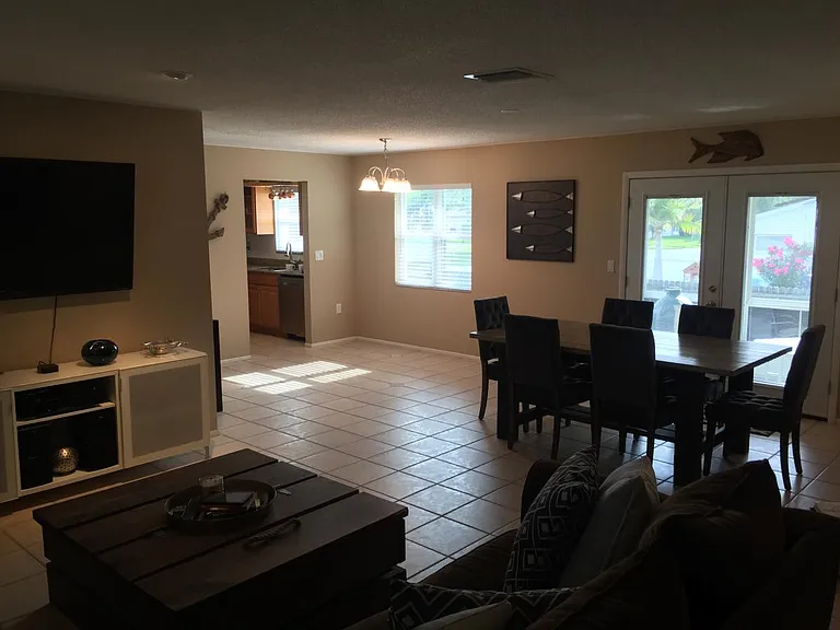 5835 Tanglewood Dr NE — Photo 11