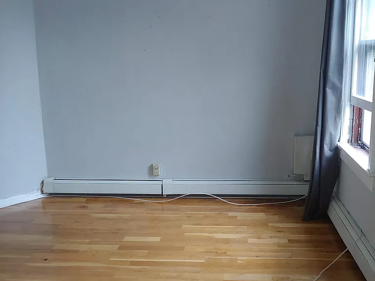 37 Logan Ave #2 — Photo 18