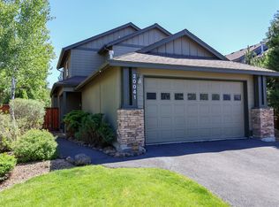 20041 Voltera Pl, Bend, OR 97702
