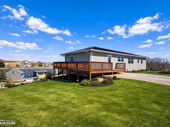 4th image of 1000 Lake Cir