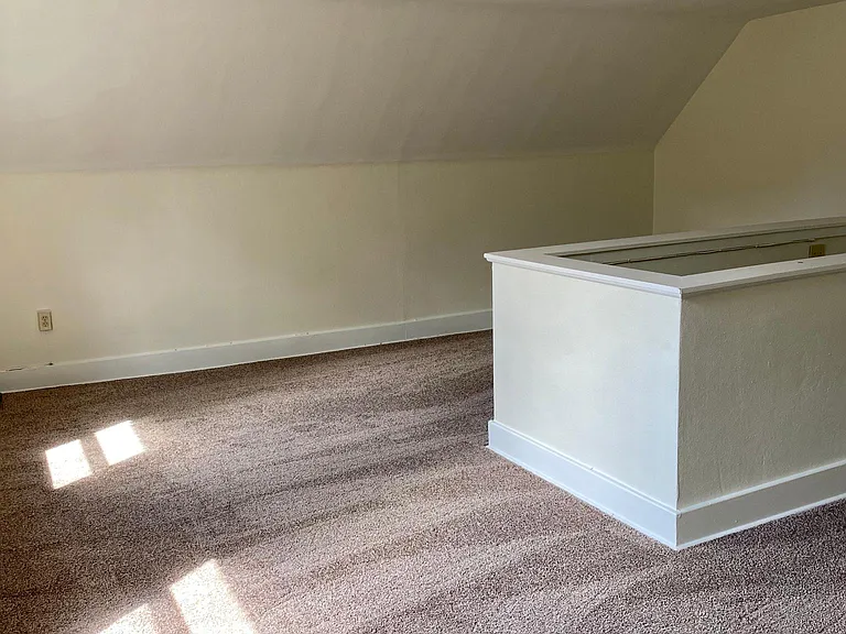 210 Lemoyne Ave — Photo 16