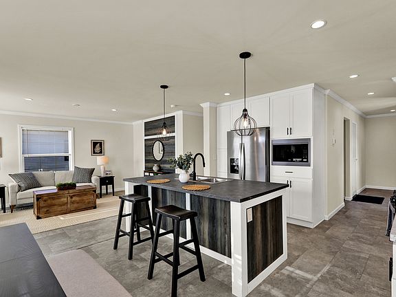 7th image of this home