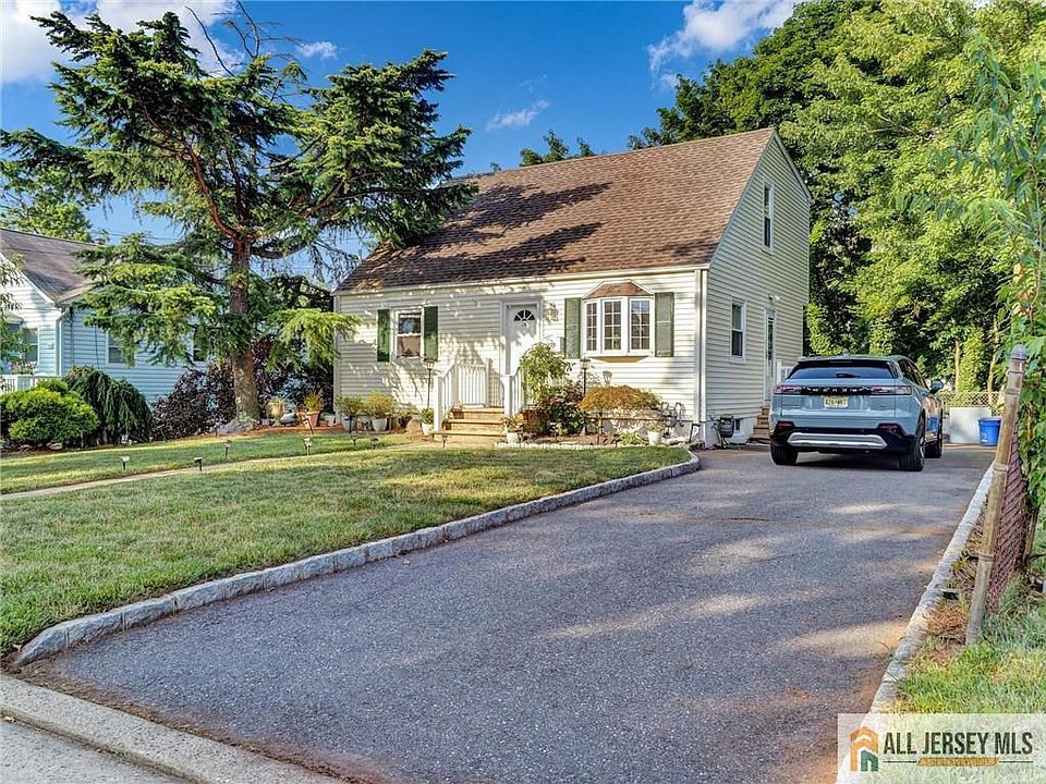 1st image of 170 Prospect Ave