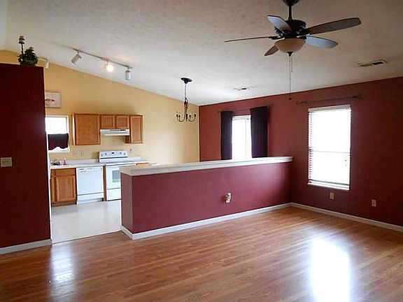 2nd image of 6904 N Abilene Way