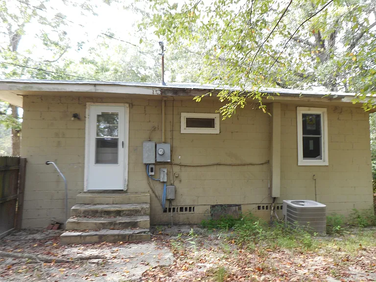 5565 Thistledown Dr — Photo 9
