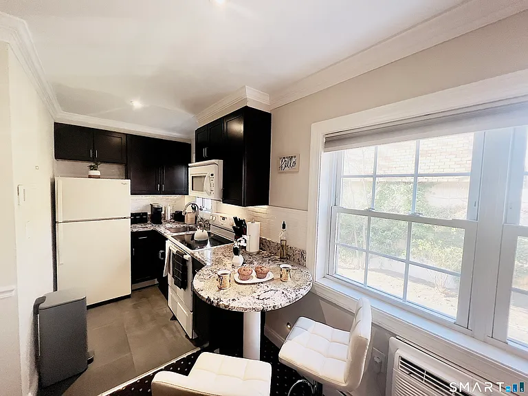 398 Courtland Ave #3 — Photo 6