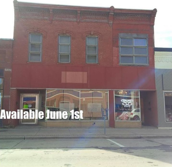 2nd image of 332 Main St E #1/2