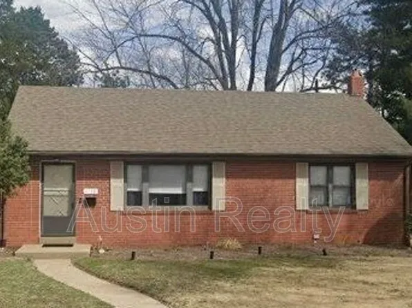 1158 Brightling Dr, Saint Louis, MO 63132