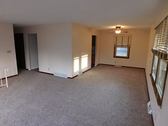5th image of 1714 88th Ave W