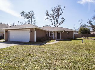 970 Floyd St, Fleming Island, FL 32003