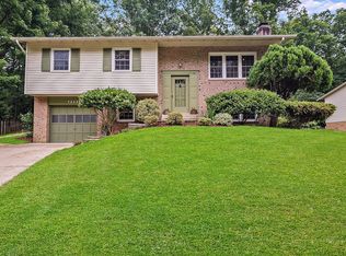 7223 Willow Oak Pl, Springfield, VA 22153