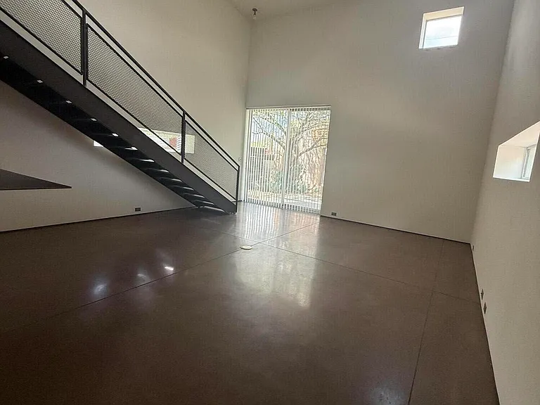 741 S Fremont Ave — Photo 3