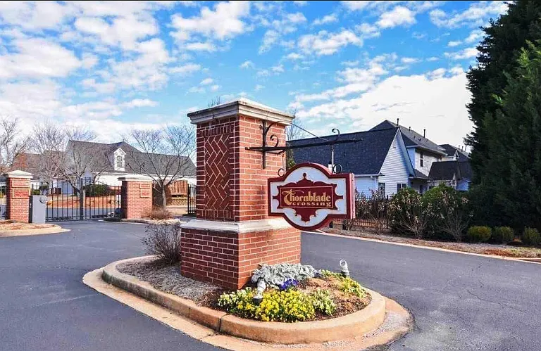 513 Cliffview Ct — Photo 18