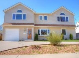 3002 Tinker Dr, Oceanside, NY 11572