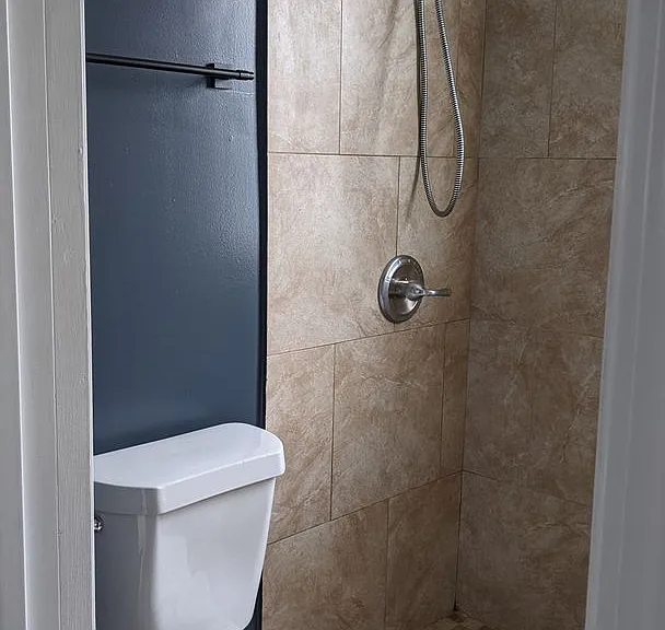 2507 N Lotus Ave — Photo 12